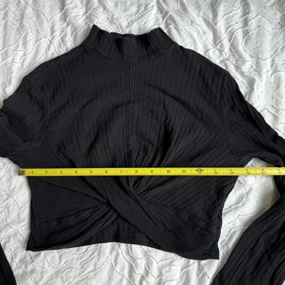 SHEIN Black Long Sleeve Tie Front Cropped Turtleneck Ribbed - Picture 4 of 8